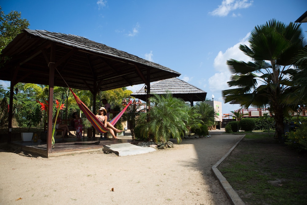 eco resort inn