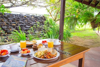 eco resort inn