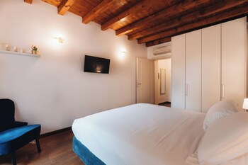 charming milan apartments brera madonnina