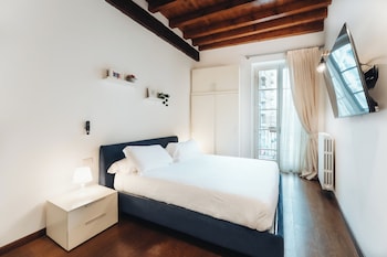 charming milan apartments brera madonnina