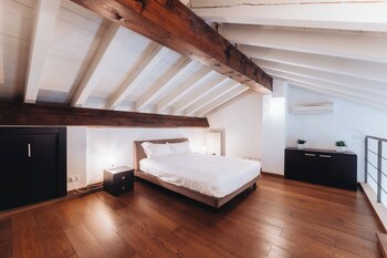 charming milan apartments brera madonnina