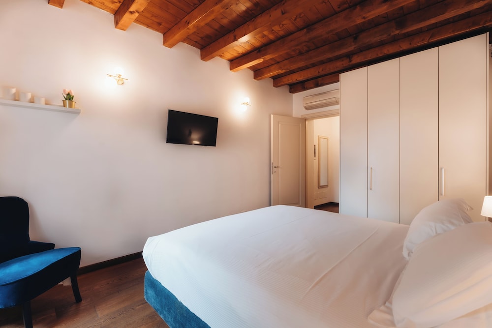 charming milan apartments brera madonnina