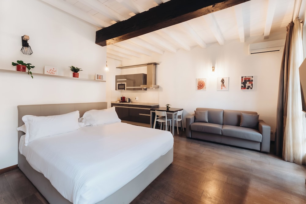 charming milan apartments brera madonnina