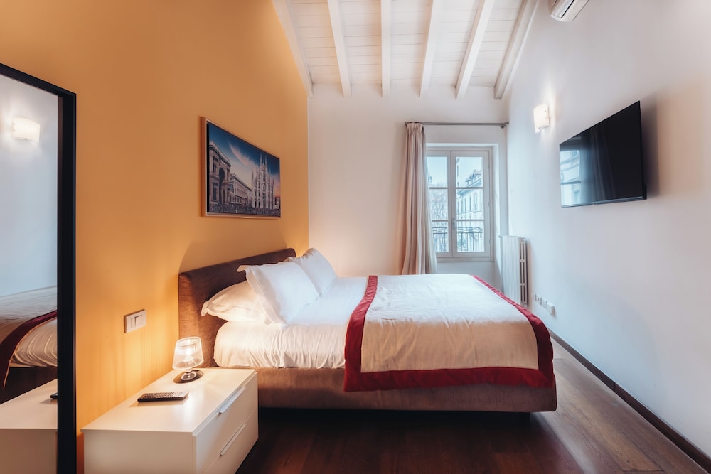 charming milan apartments brera madonnina
