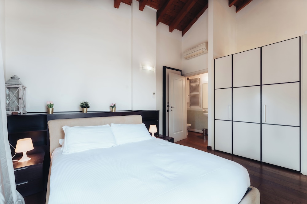 charming milan apartments brera madonnina