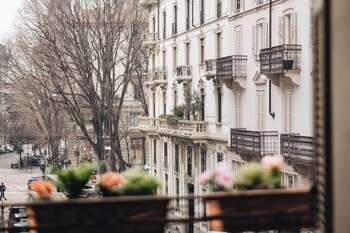charming milan apartments brera madonnina