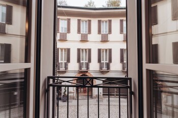 charming milan apartments brera madonnina