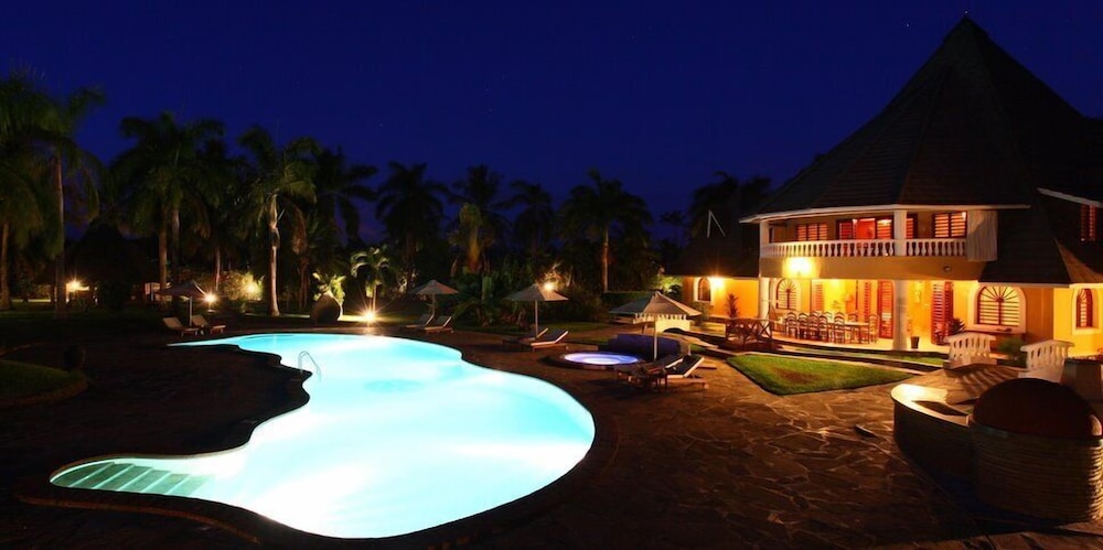 sunset villa diani