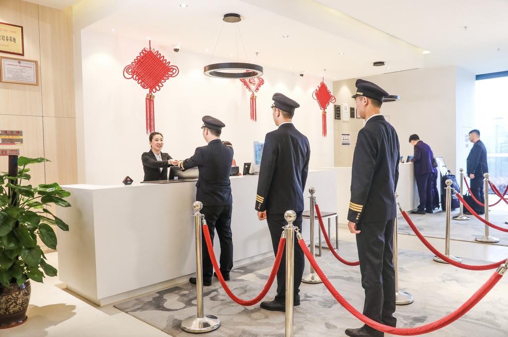 garden lane meilan airport