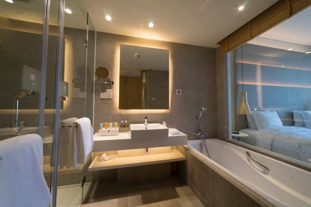 garden lane meilan airport