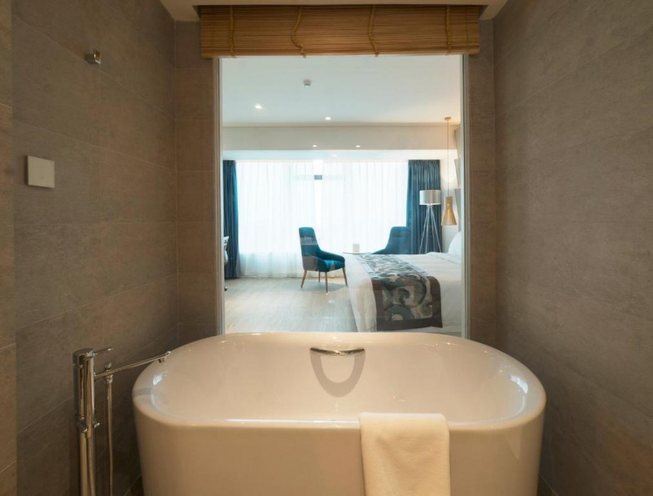 garden lane meilan airport