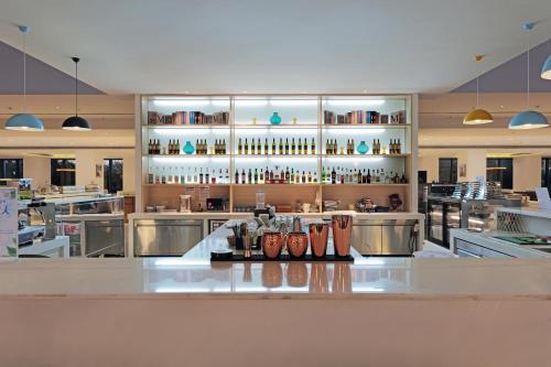 garden lane meilan airport