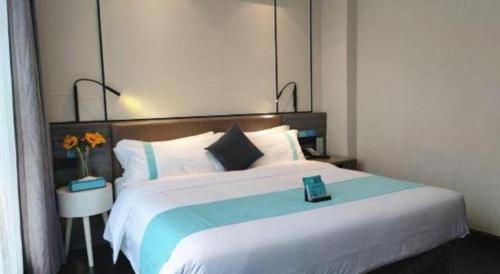 xana lite jiangmen yingbin west