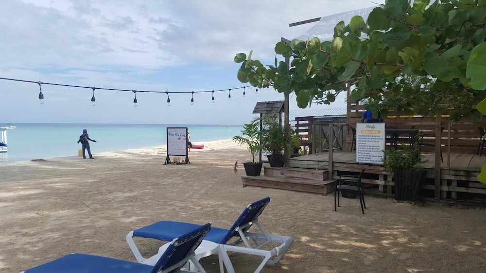 secret cabins at firefly beach