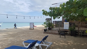 secret cabins at firefly beach