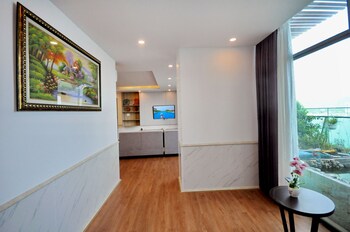 holi sky homes by the beach