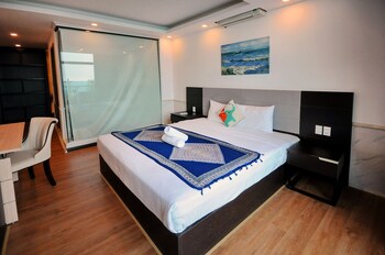 holi sky homes by the beach