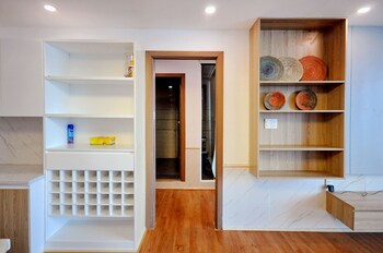 holi sky homes by the beach