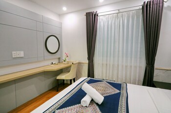 holi sky homes by the beach