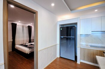 holi sky homes by the beach