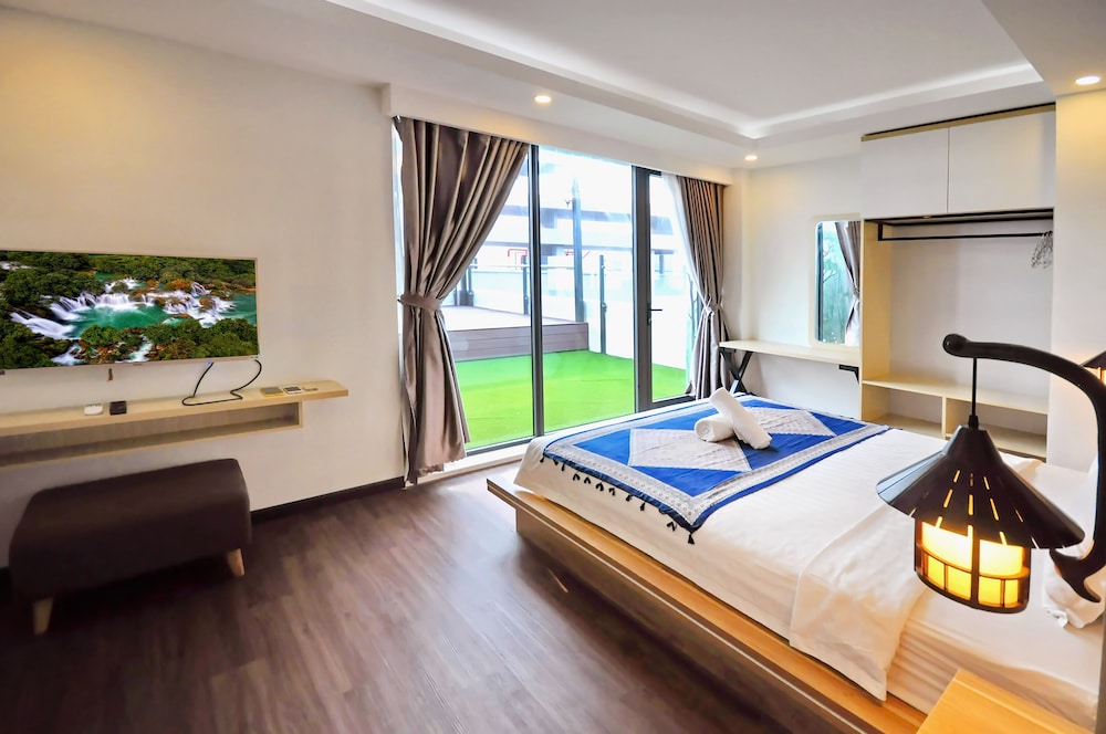 holi sky homes by the beach