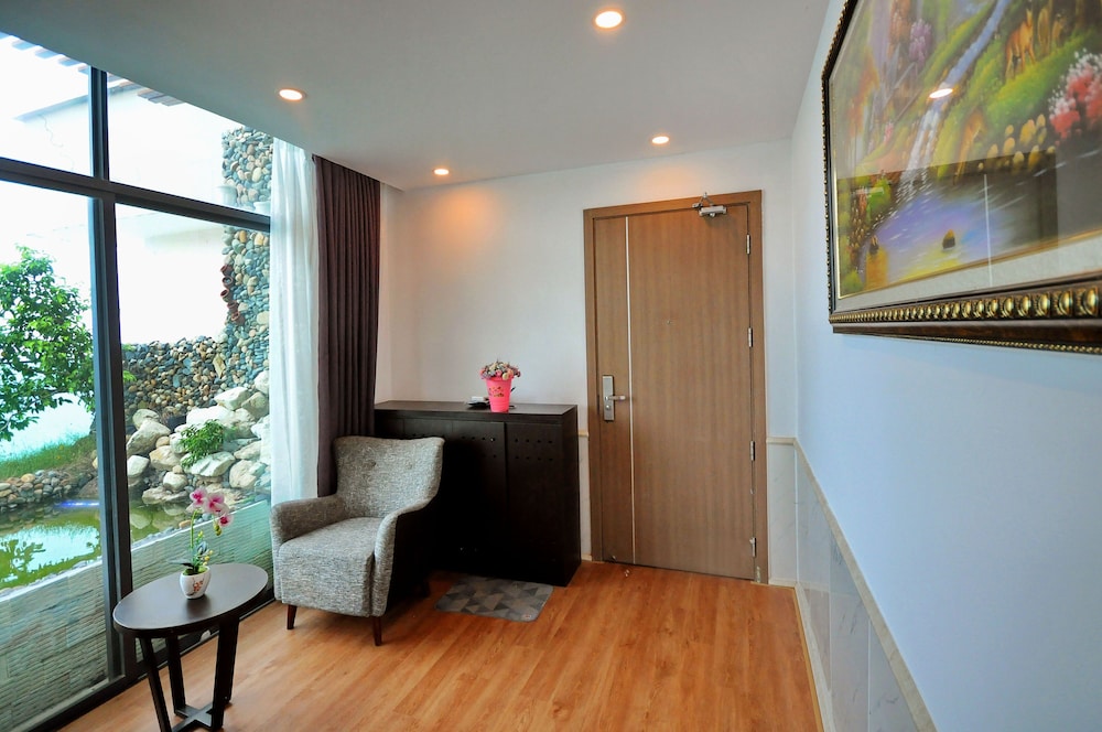 holi sky homes by the beach