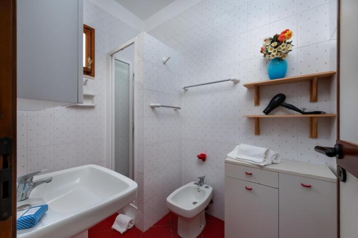 i tre golfi faro blu