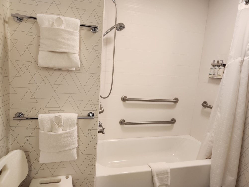 holiday inn express hotel and suites crawfordsville by ihg