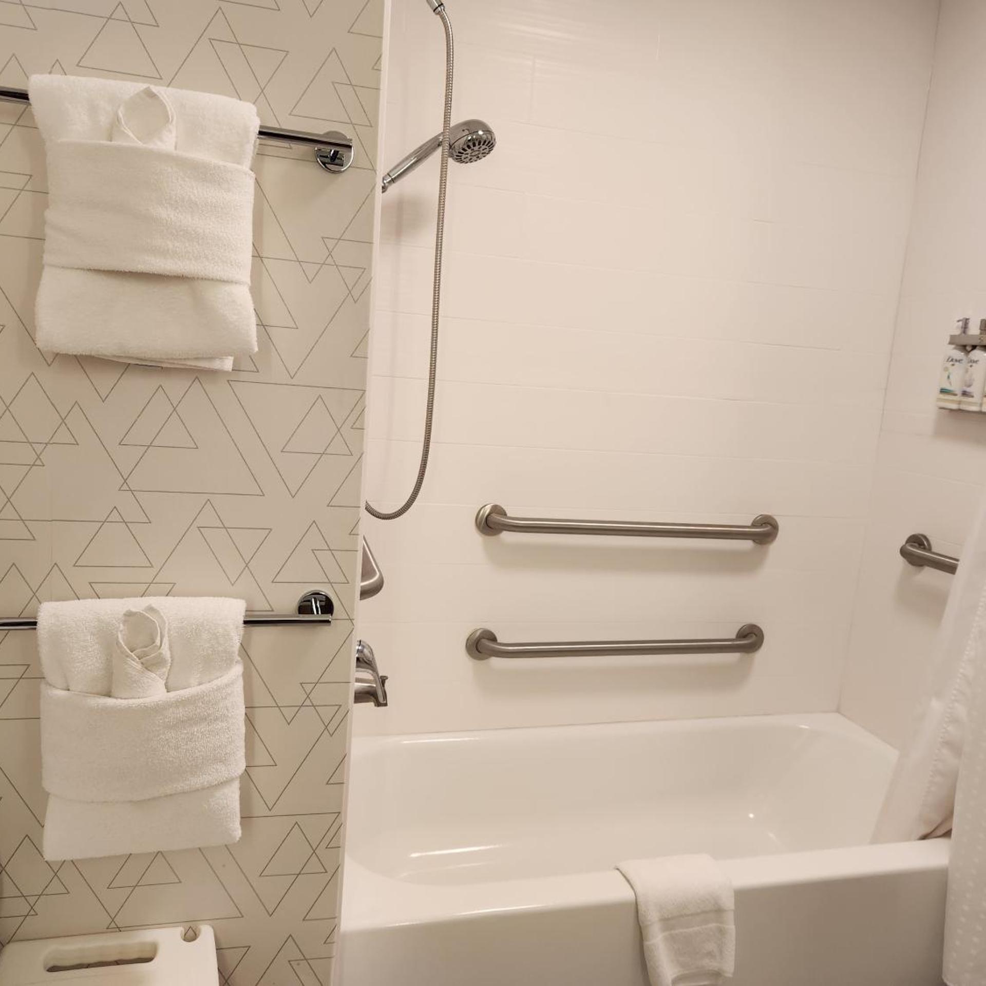 holiday inn express hotel and suites crawfordsville by ihg