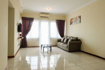 grand palace kemayoran apartment in business district near jiexpo prj
