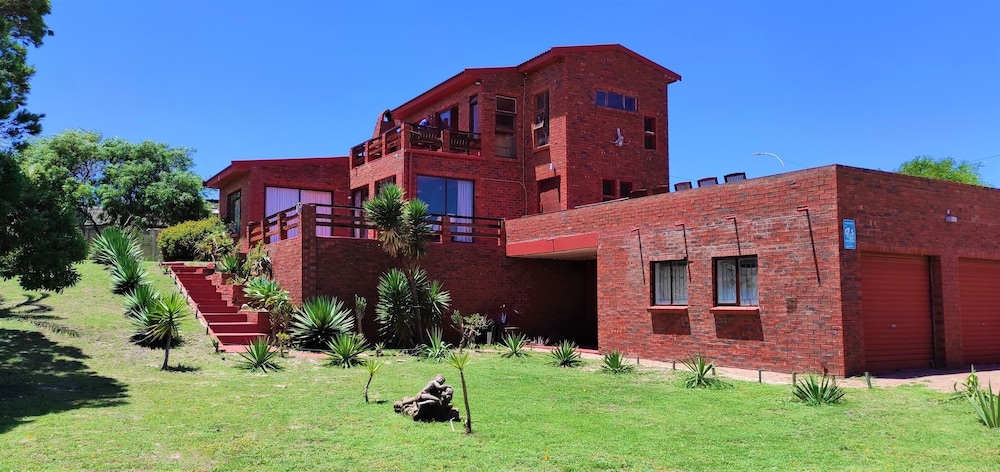 beachfront villa africa queen jeffreys