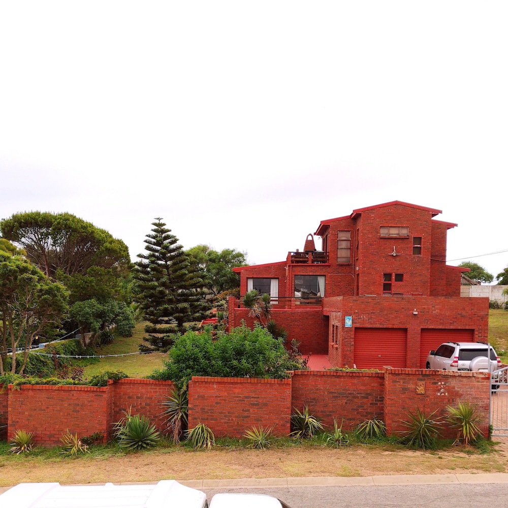 beachfront villa africa queen jeffreys