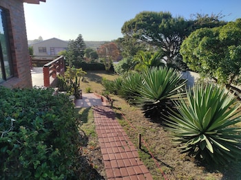 Beachfront Villa Africa Queen Jeffreys,,3 star