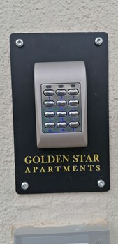golden star premium apartments