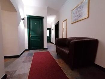 golden star premium apartments