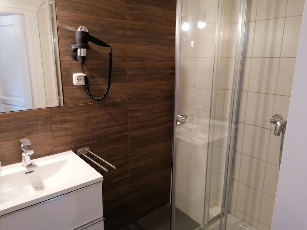 golden star premium apartments