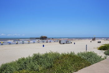 beachfront palms hotel