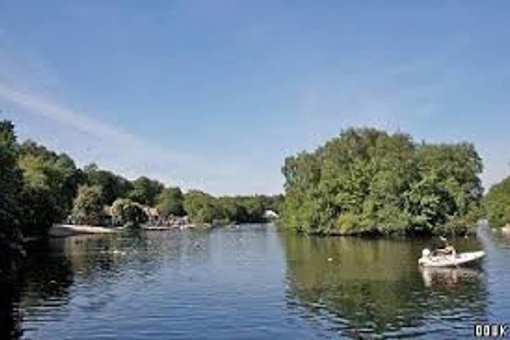 luxury 1bedroom lodge in prestwich