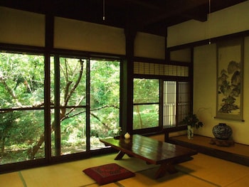 hanarenoyado sennomori