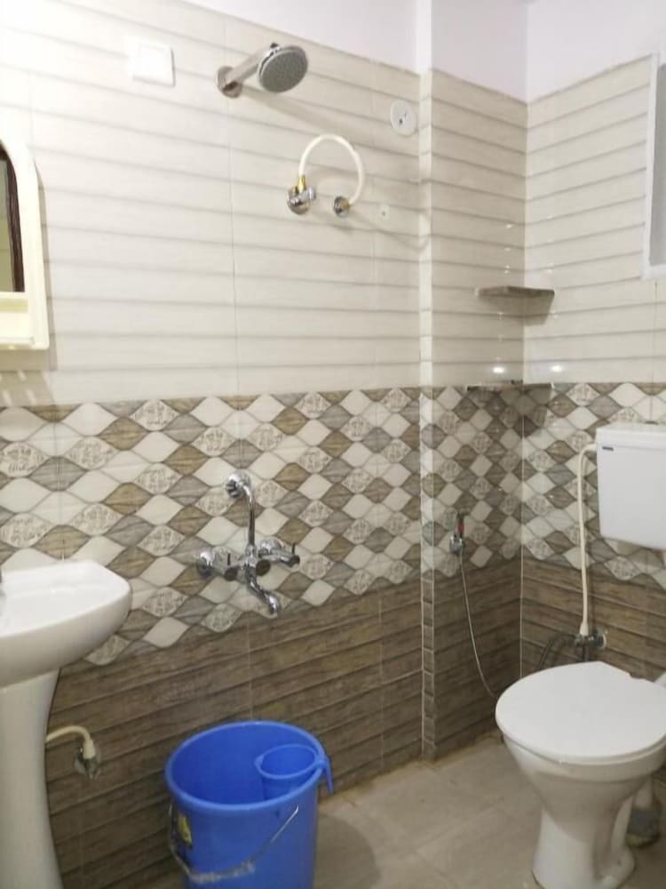sapphire inn