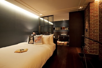 lee design hotel