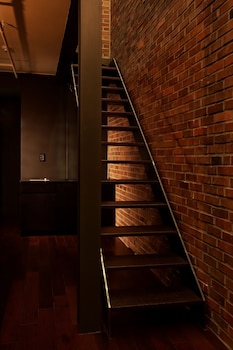 lee design hotel