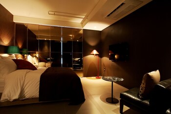 lee design hotel
