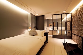 lee design hotel