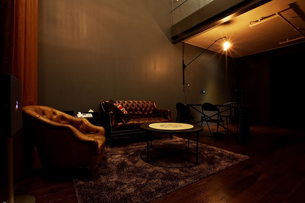 lee design hotel