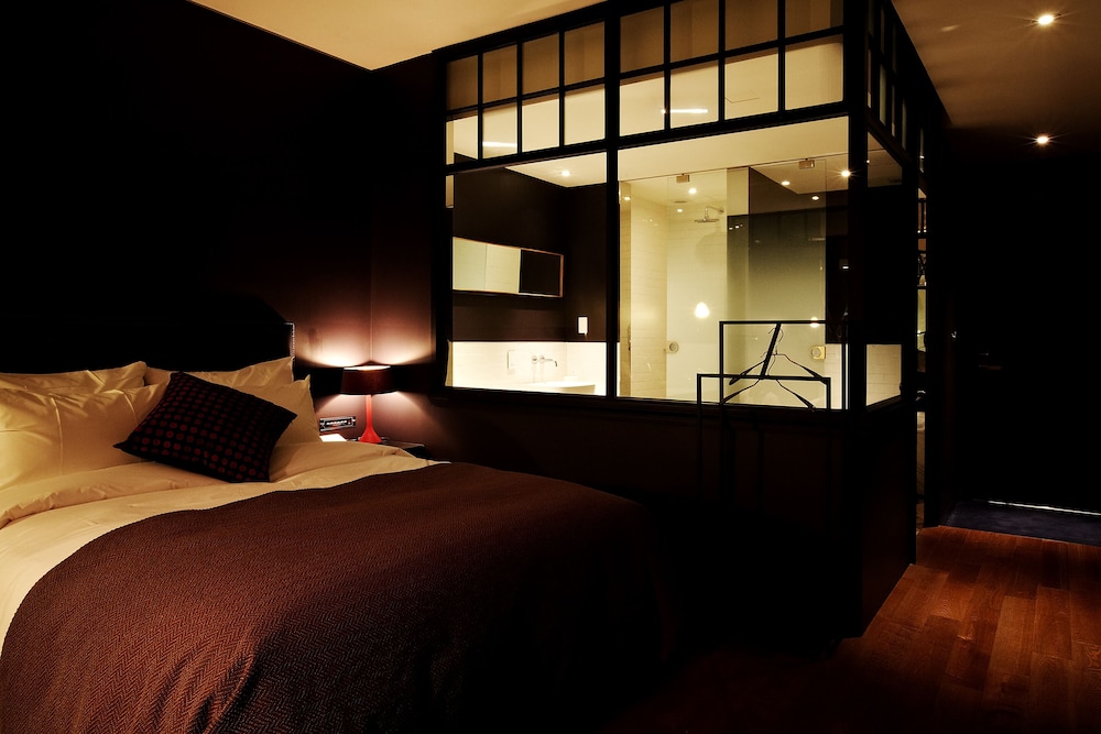 lee design hotel