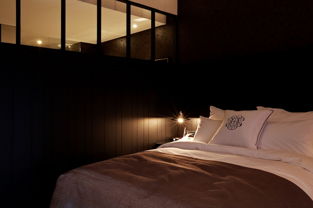 lee design hotel