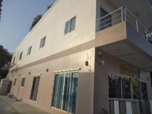 sorn waree apartment