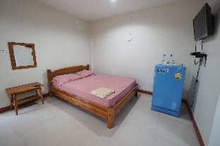 sorn waree apartment