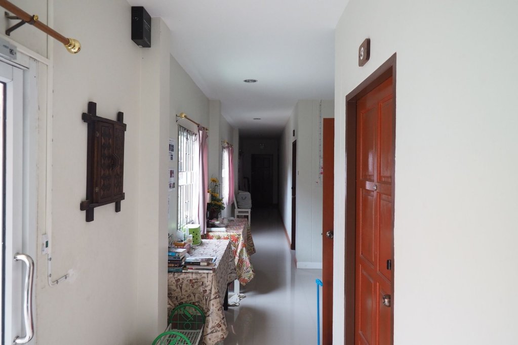 sorn waree apartment